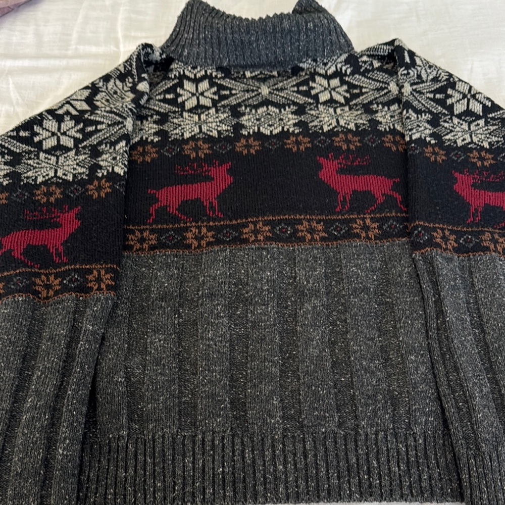 VintageTSR made in USA Men's Black and Gray Sweater  with Reindeer Pattern
